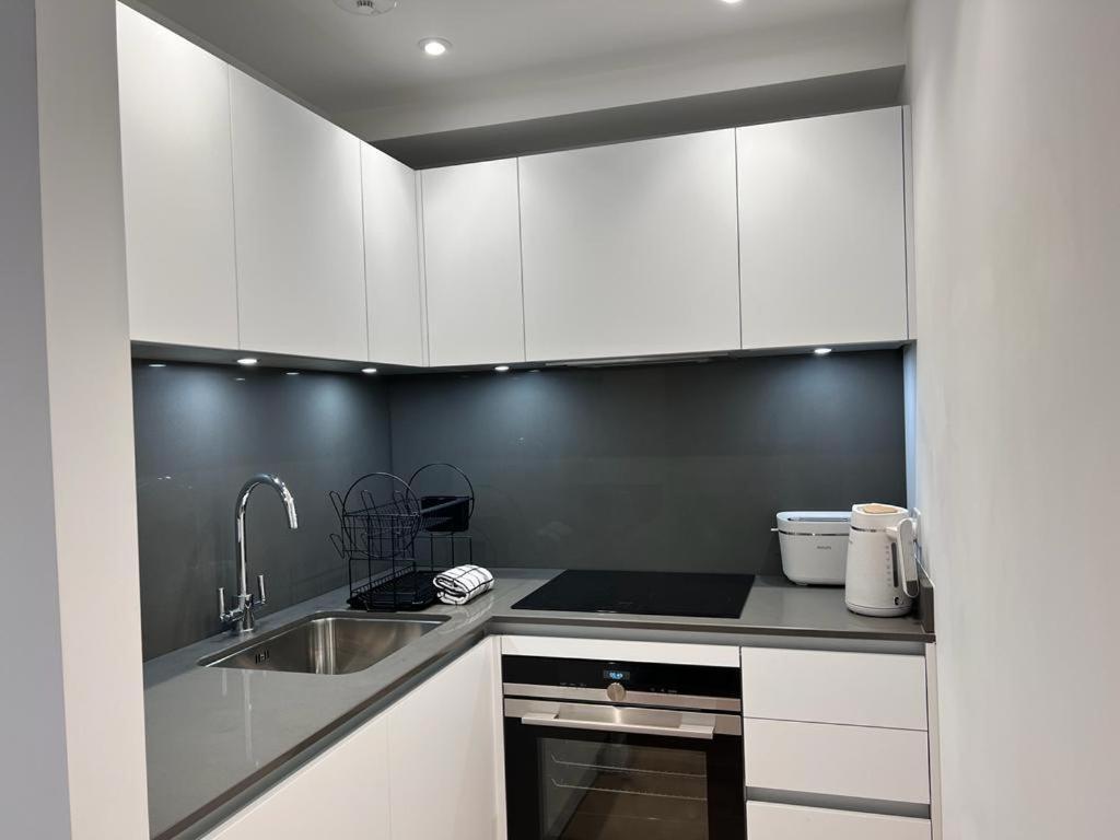 Chapel - Central Studio Apartment บาธ ภายนอก รูปภาพ
