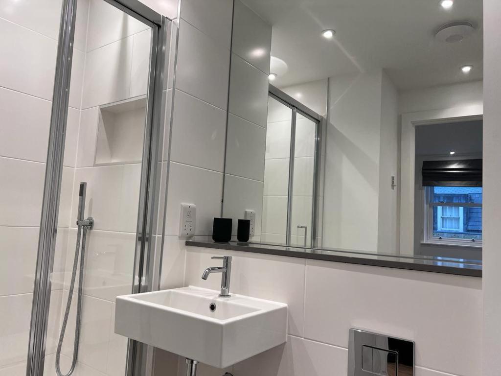 Chapel - Central Studio Apartment บาธ ภายนอก รูปภาพ